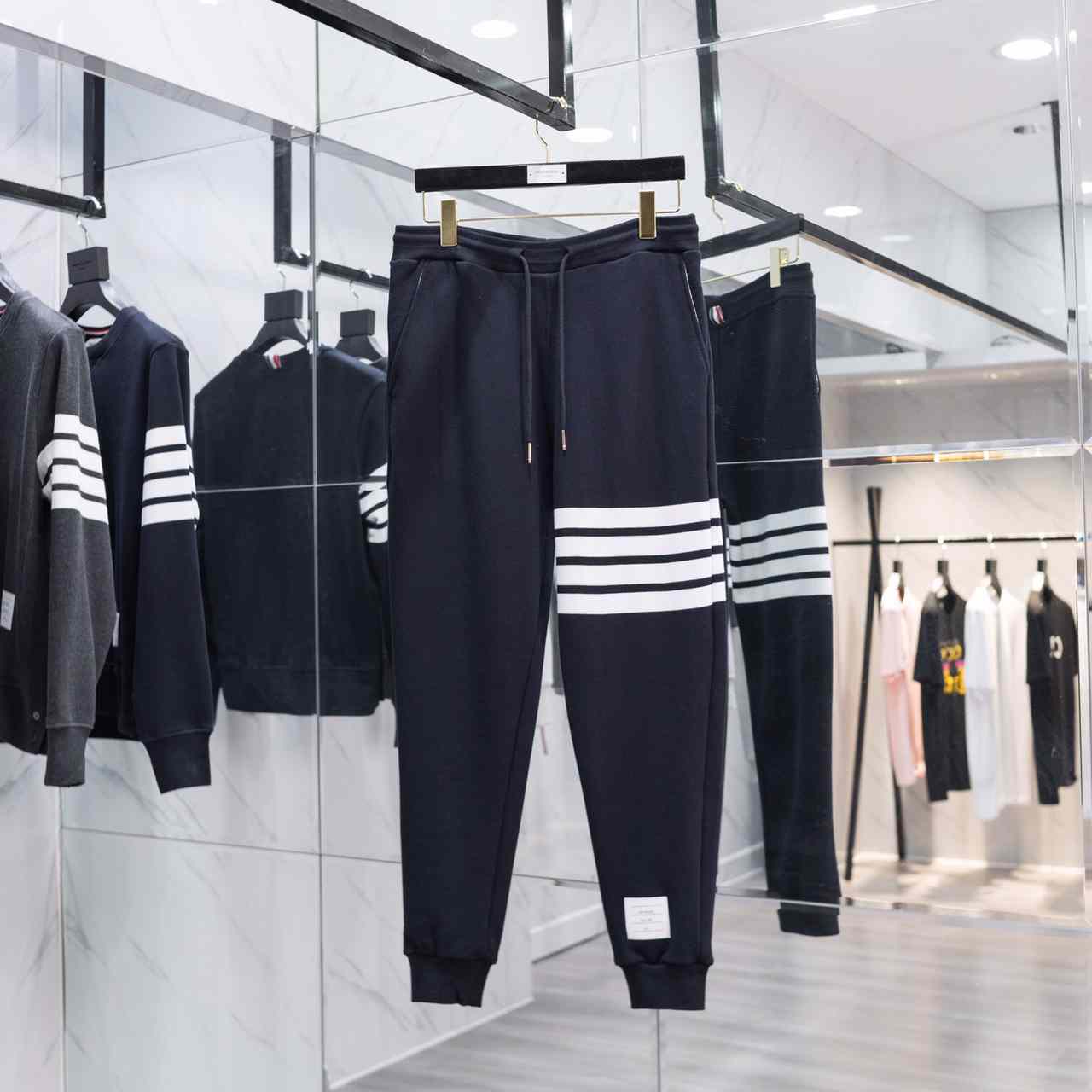 Thom Browne Pants - EUR FASHION