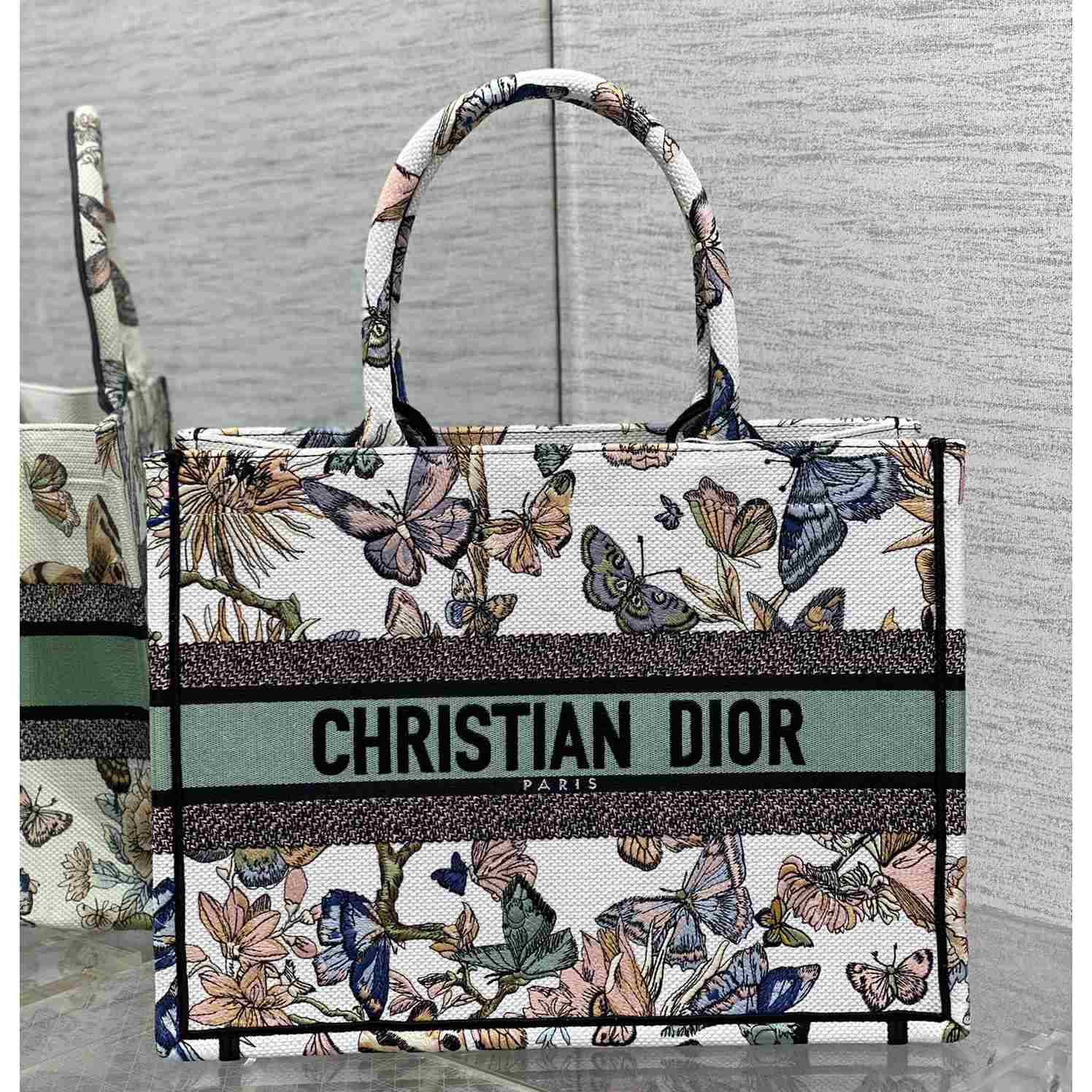 Dior Medium Dior Book Tote - EUR FASHION