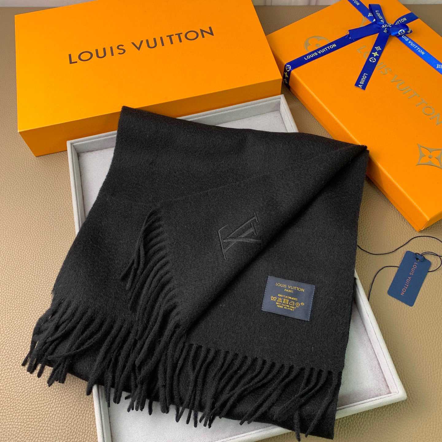 Louis Vuitton Jhelam Scarf - EUR FASHION