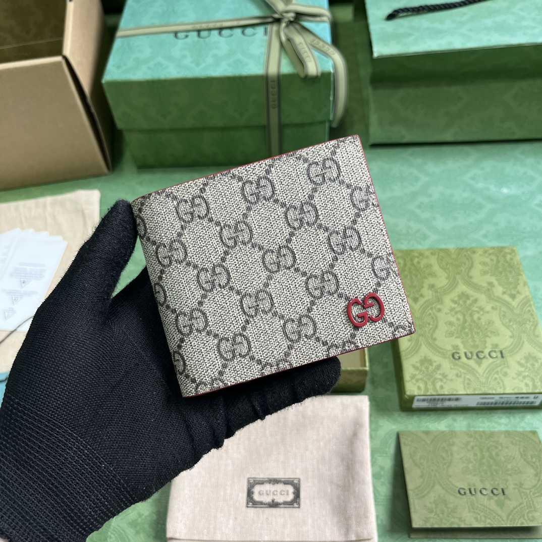 Gucci Wallet With GG Detail - EUR FASHION