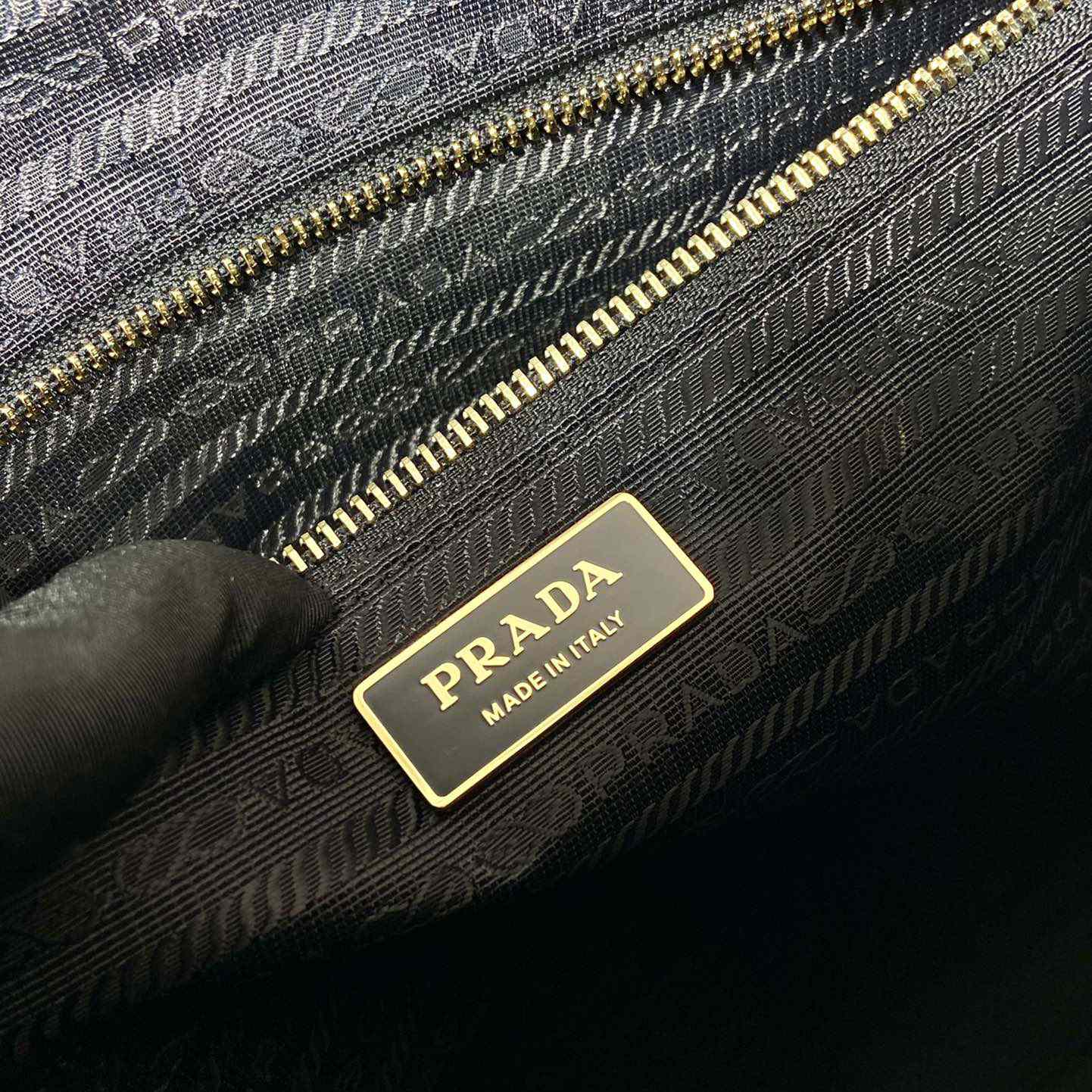 Prada Re-Edition 1995 Chaine Large Re-Nylon Bag - EUR FASHION