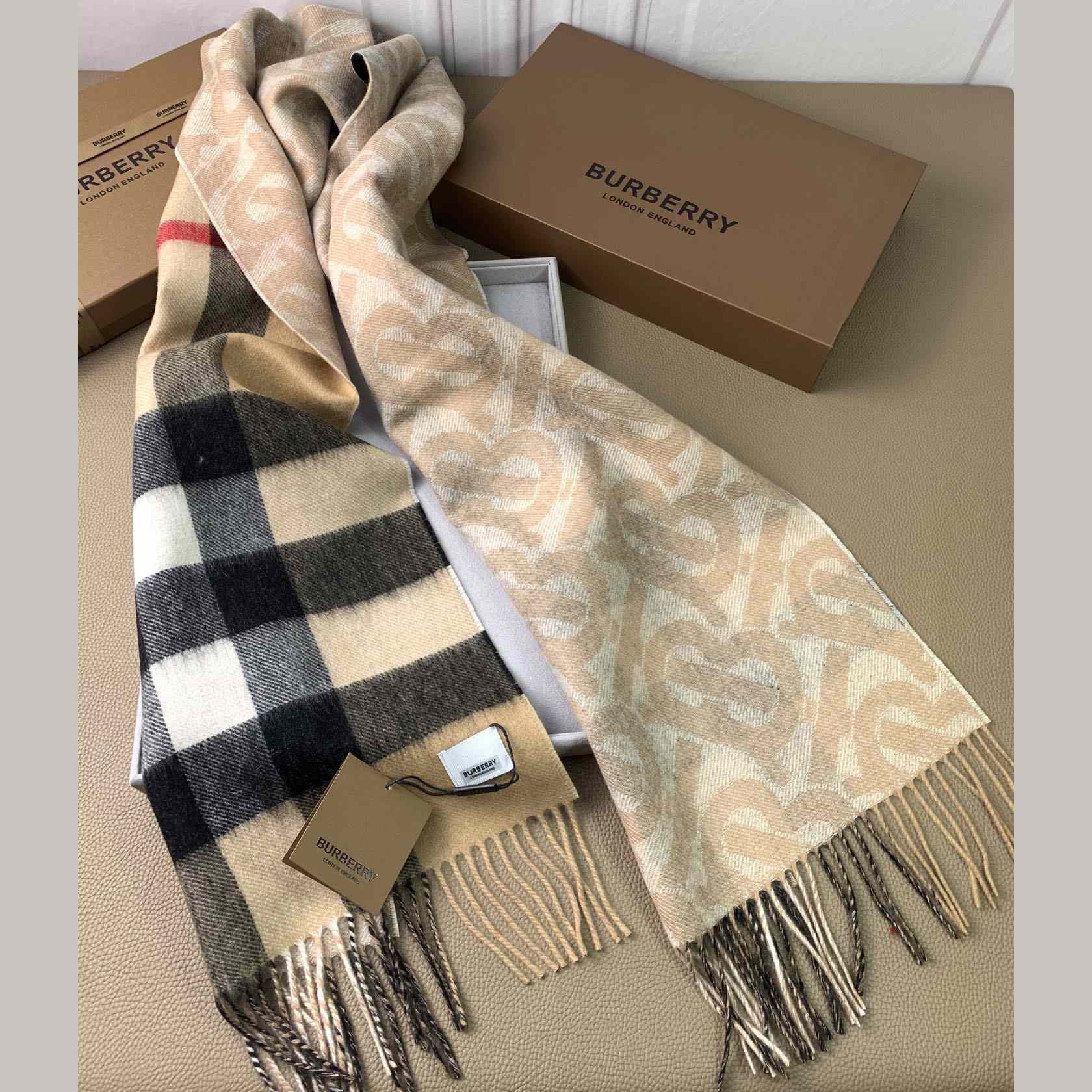 Burberry Check Cashmere Reversible Scarf - EUR FASHION