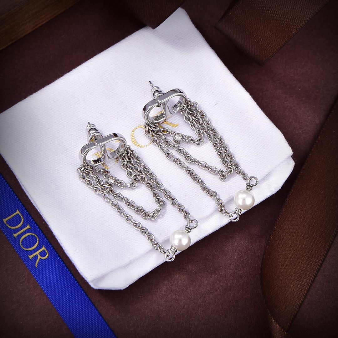 Dior Petit CD Earrings  - EUR FASHION