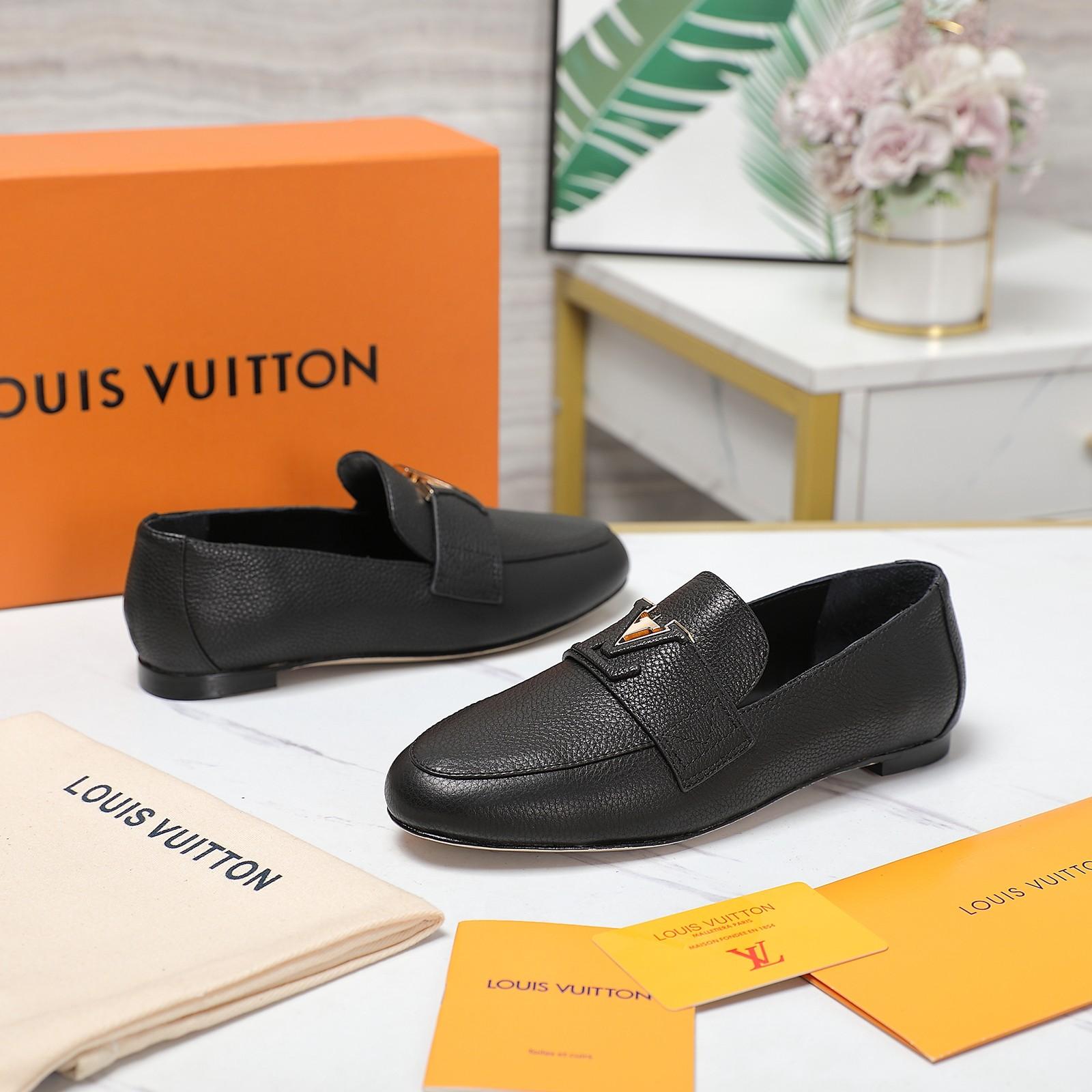 Louis Vuitton LV Capri Loafer - EUR FASHION