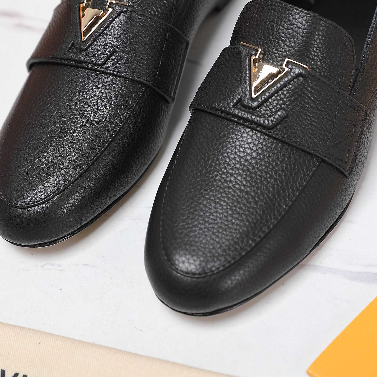 Louis Vuitton LV Capri Loafer - EUR FASHION