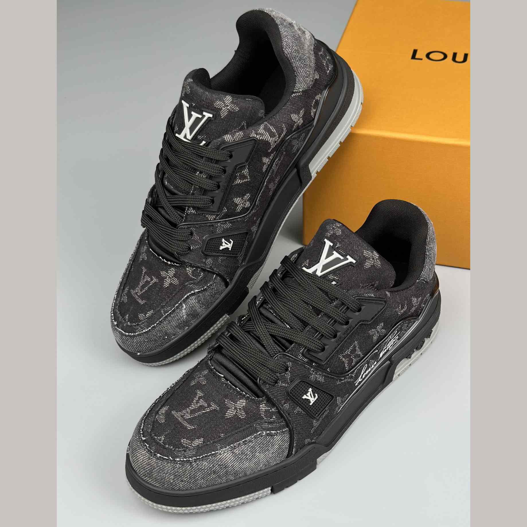 Louis Vuitton lv Trainer Sneaker (Upon UK Size) - EUR FASHION