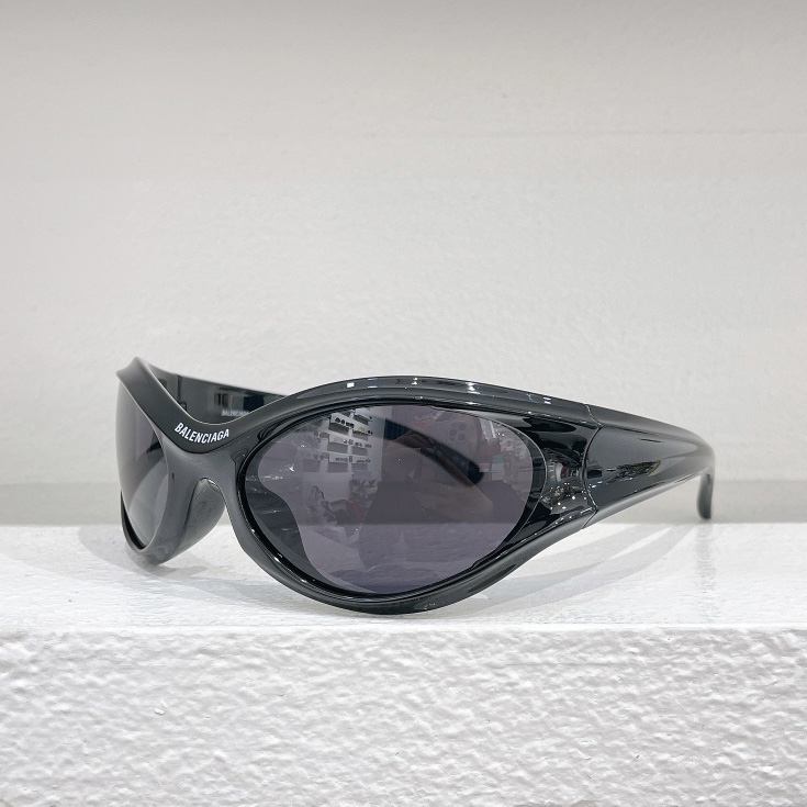 Balenciaga Dynamo Round Sunglasses - EUR FASHION