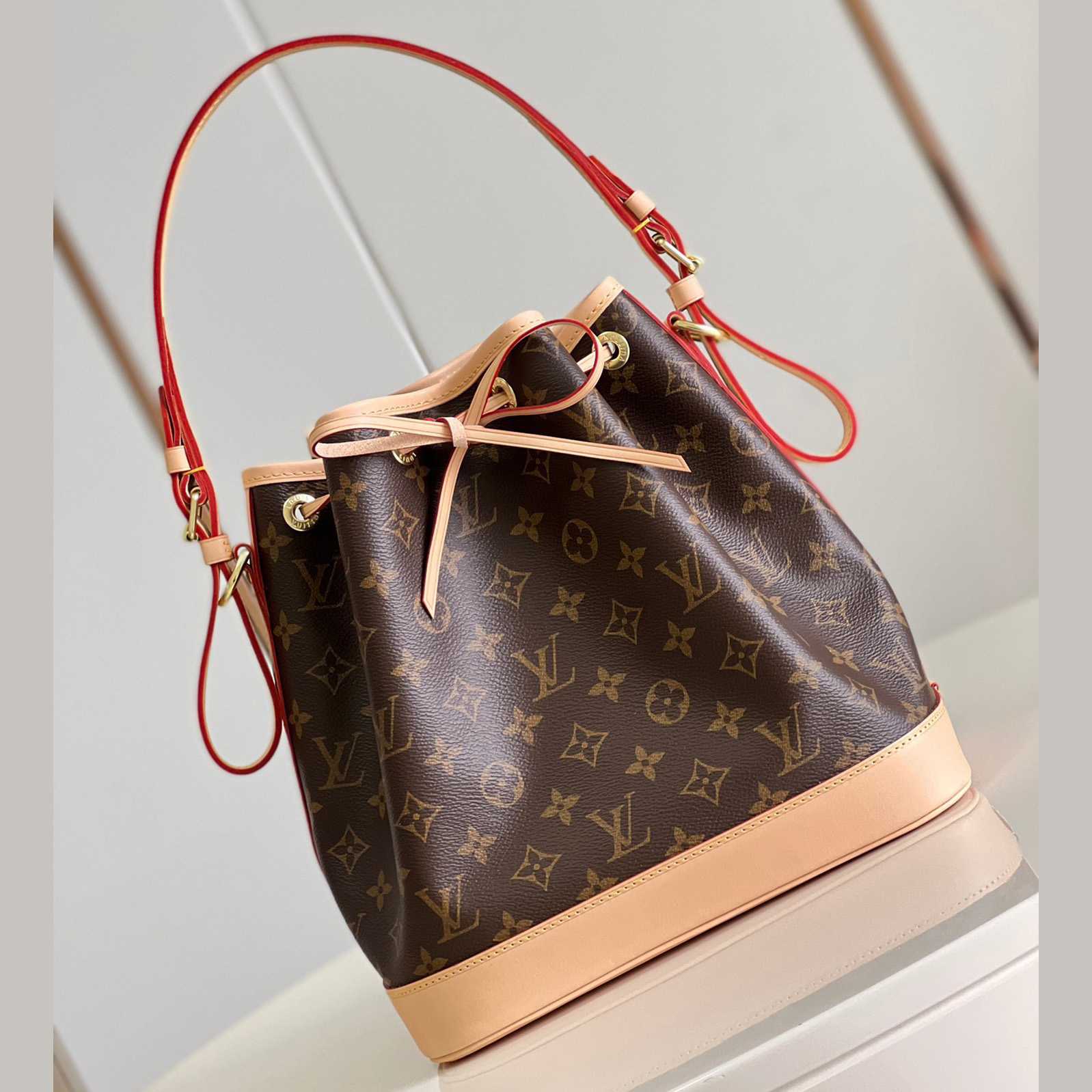 Louis Vuitton Petit Noé (27×27×21cm)   M40818 - EUR FASHION