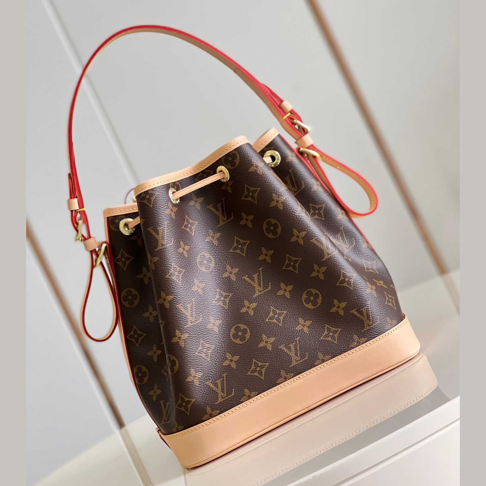 Louis Vuitton Petit Noé (27×27×21cm)   M40818 - EUR FASHION