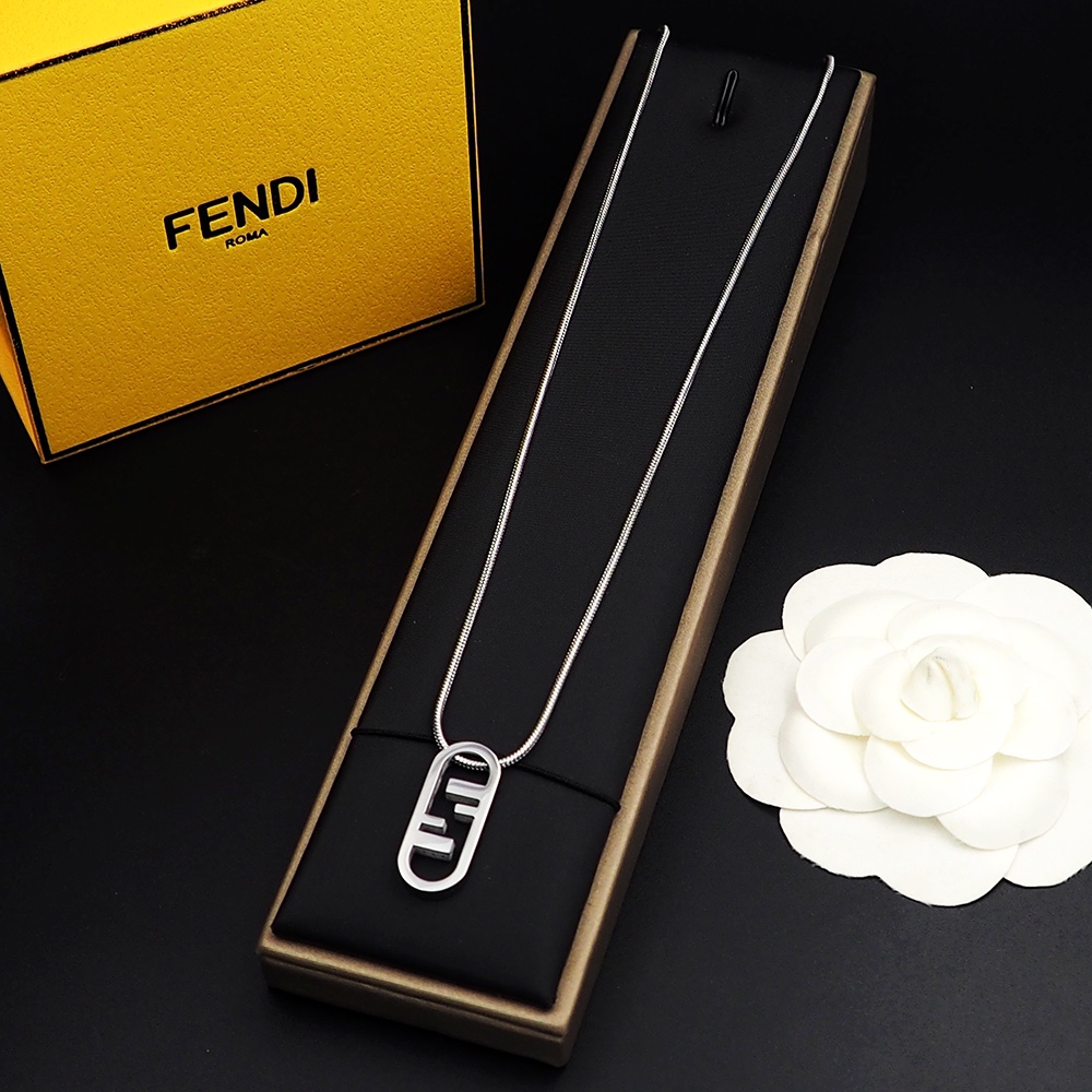 Fendi O’Lock Necklace - EUR FASHION