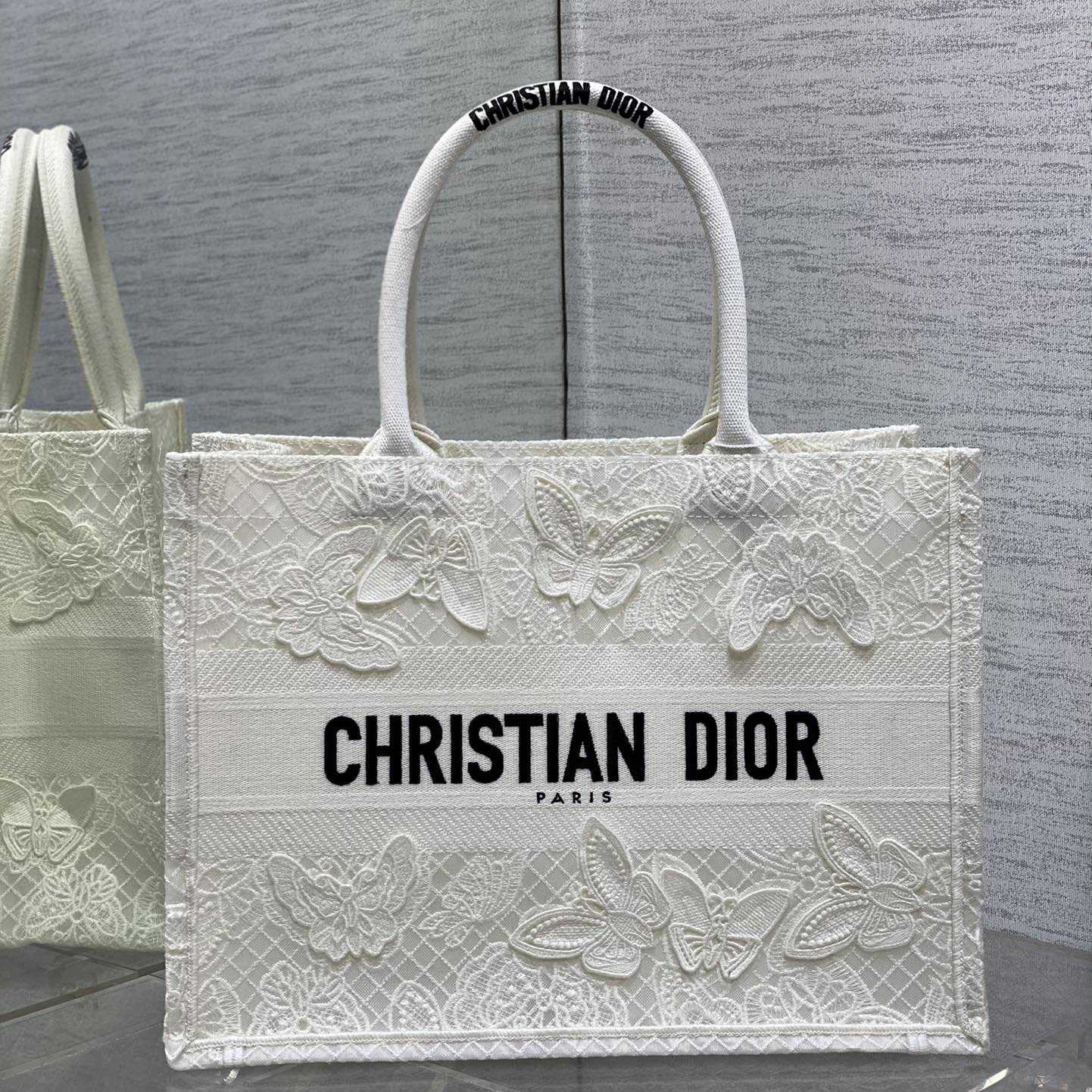 Dior Medium Dior Book Tote - EUR FASHION