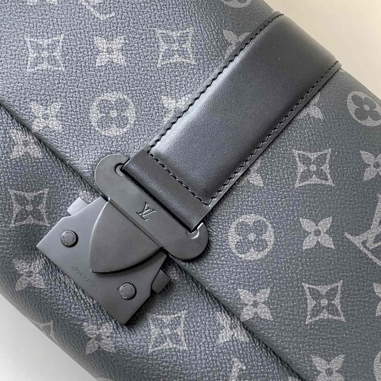 Louis Vuitton S-Cape Messenger   M46794 - EUR FASHION