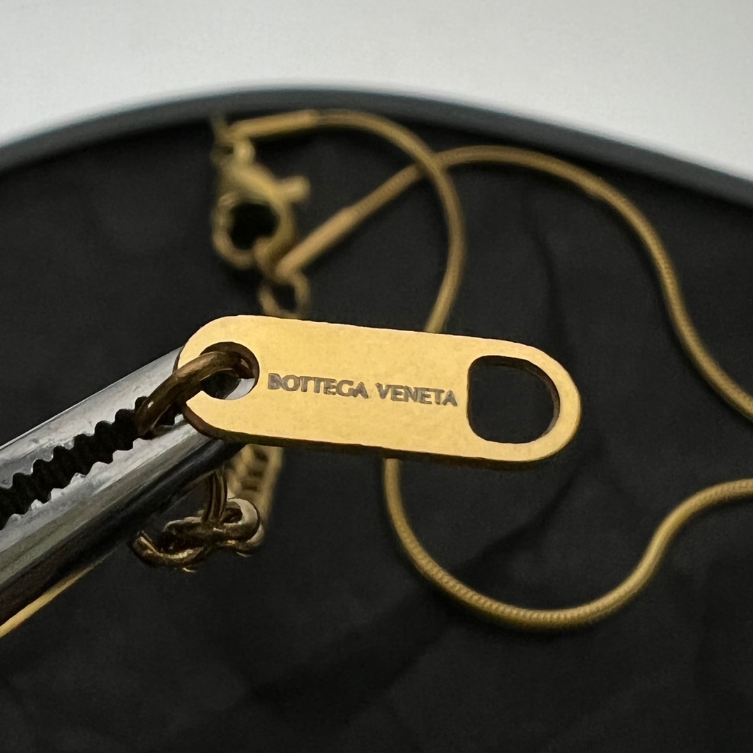 Bottega Veneta Drop Pendant Necklace - EUR FASHION