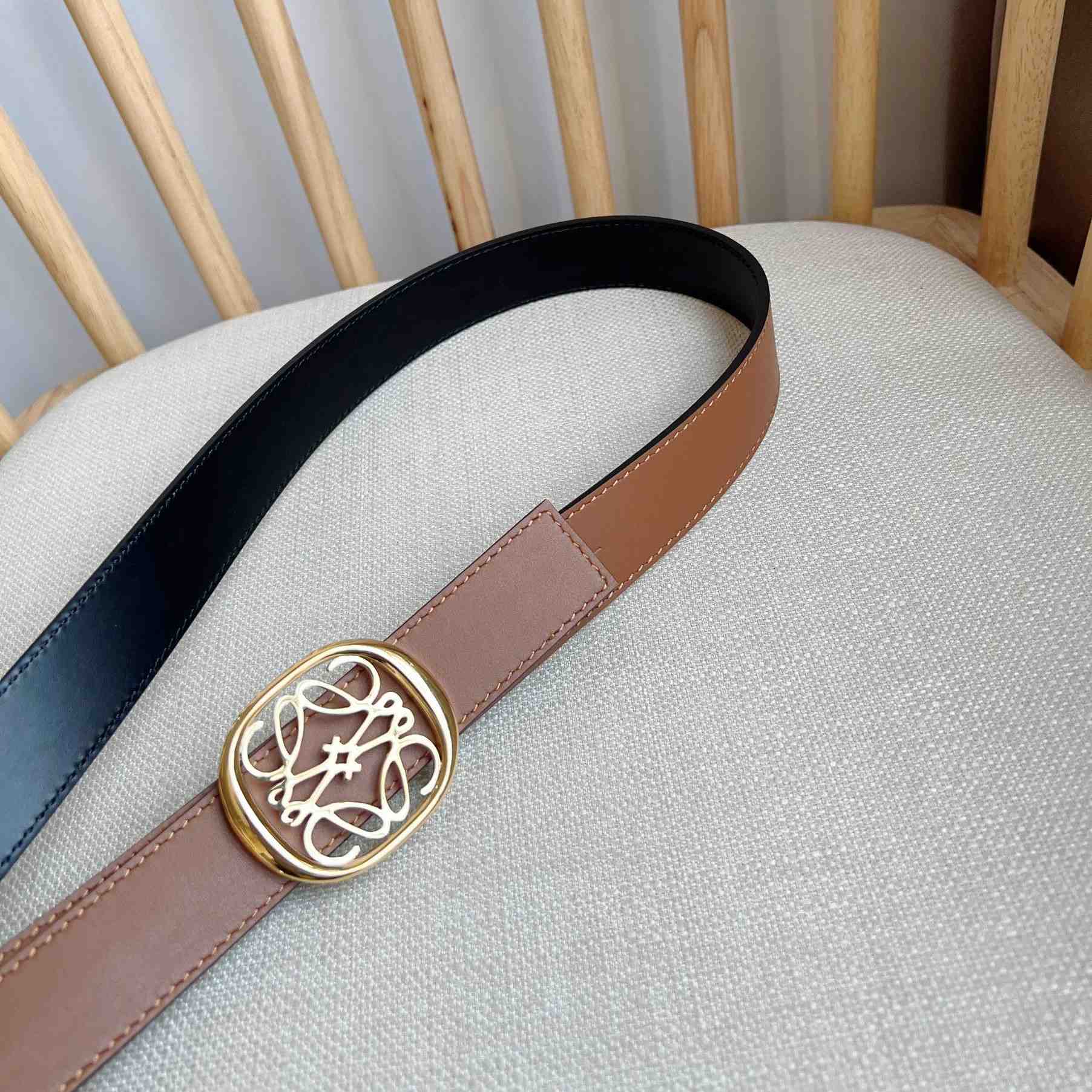 Loewe Reversible Anagram Ellipse belt In Smooth Calfskin - EUR FASHION