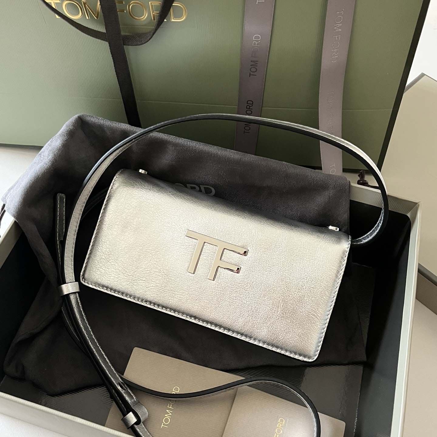 Tom Ford Leather TF Bag    18*9*3cm - EUR FASHION