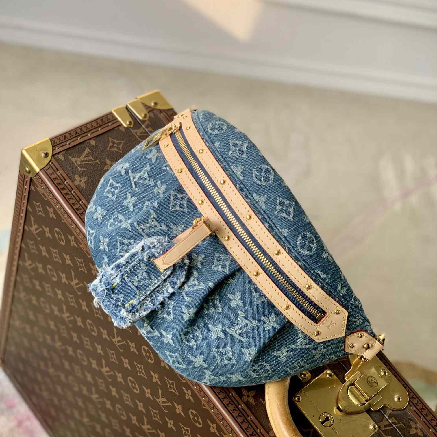 Louis Vuitton High Rise      M46837 - EUR FASHION