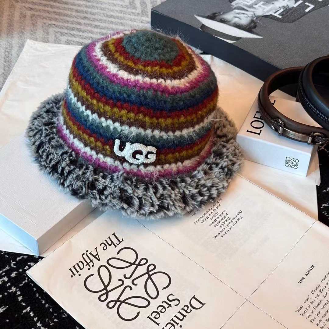 Ugg Beanie - EUR FASHION