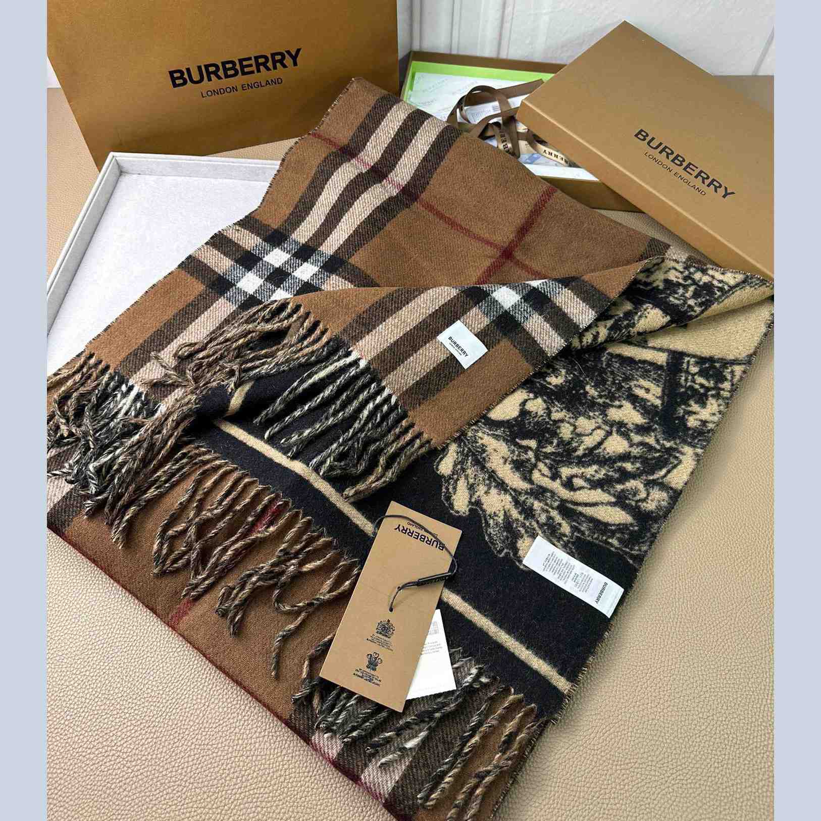 Burberry EKD Cashmere Reversible Scarf - EUR FASHION