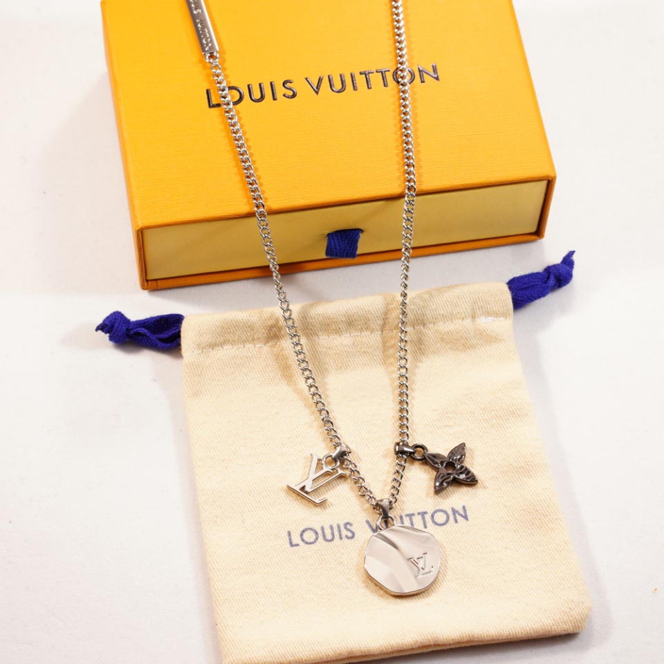 Louis Vuitton LV Liquid Pendant    M01410 - EUR FASHION