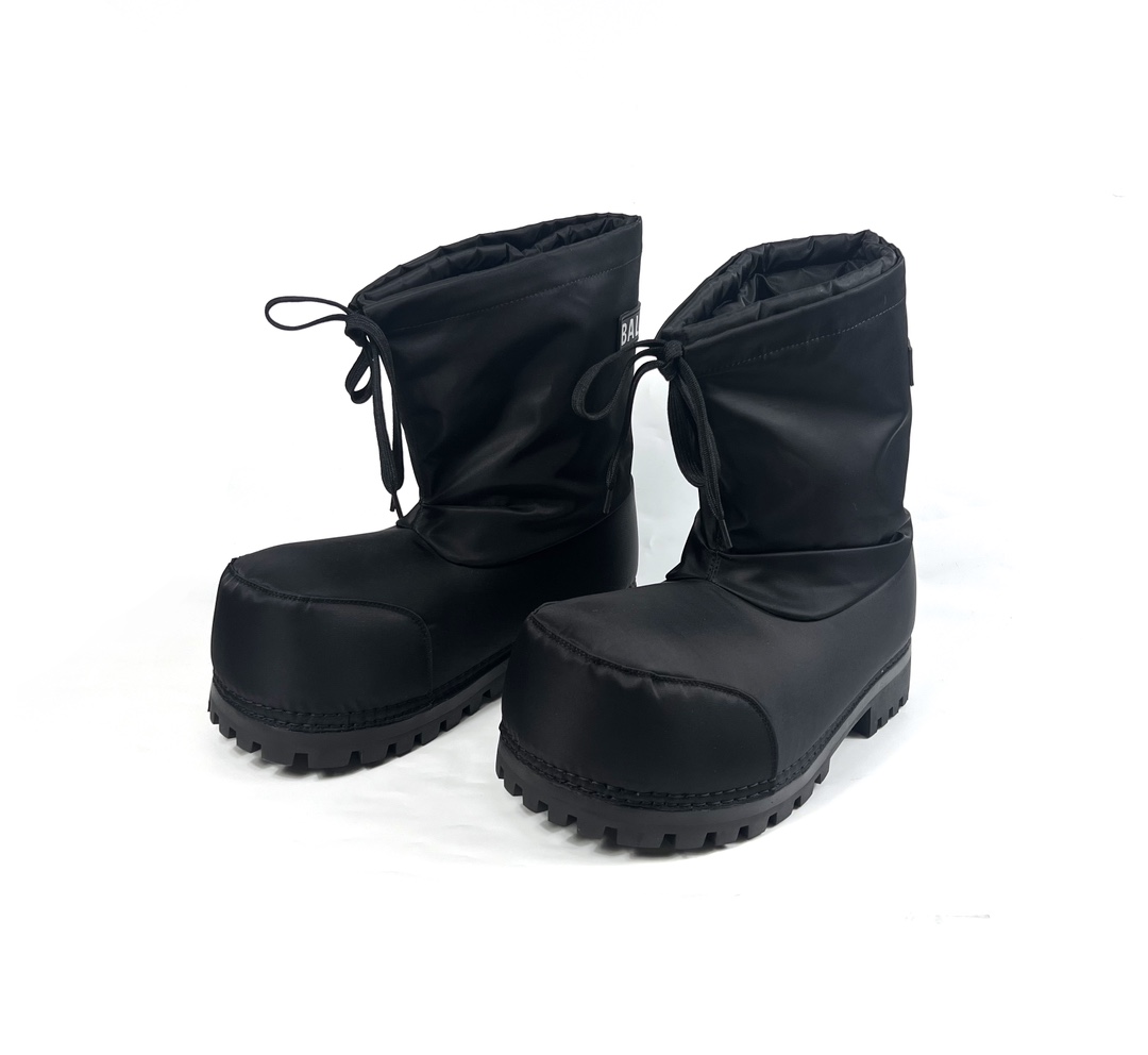 Balenciaga Alaska Low Boot In Black Nylon - EUR FASHION