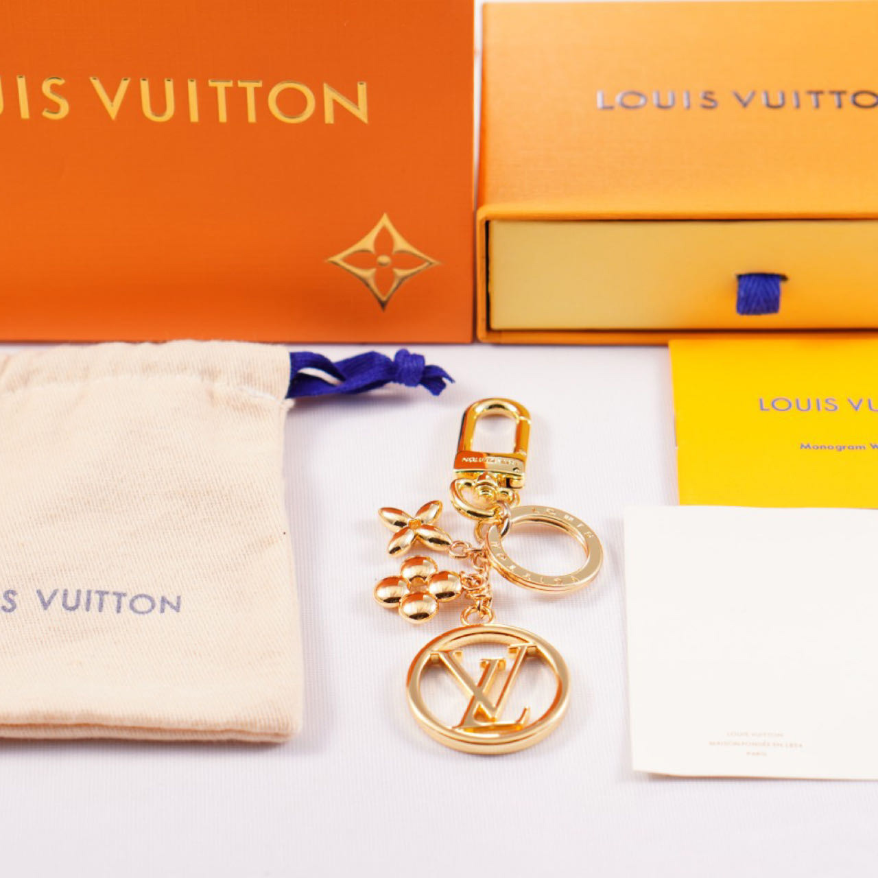 Louis Vuitton Blooming Key Holder - EUR FASHION