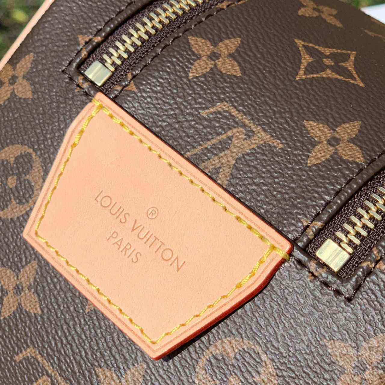 Louis Vuitton Dopp Kit Toilet Pouch   M44494 - EUR FASHION