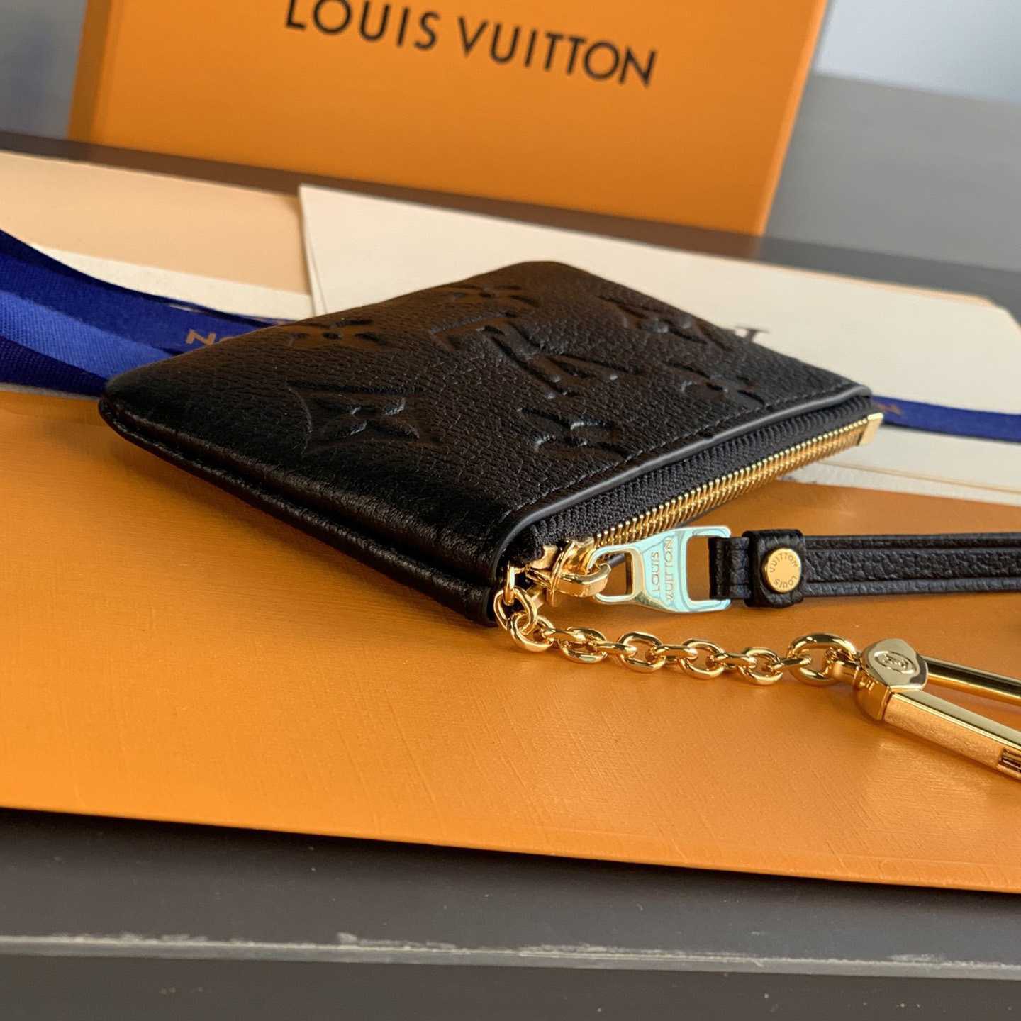 Louis Vuitton Key Pouch   M80879 - EUR FASHION