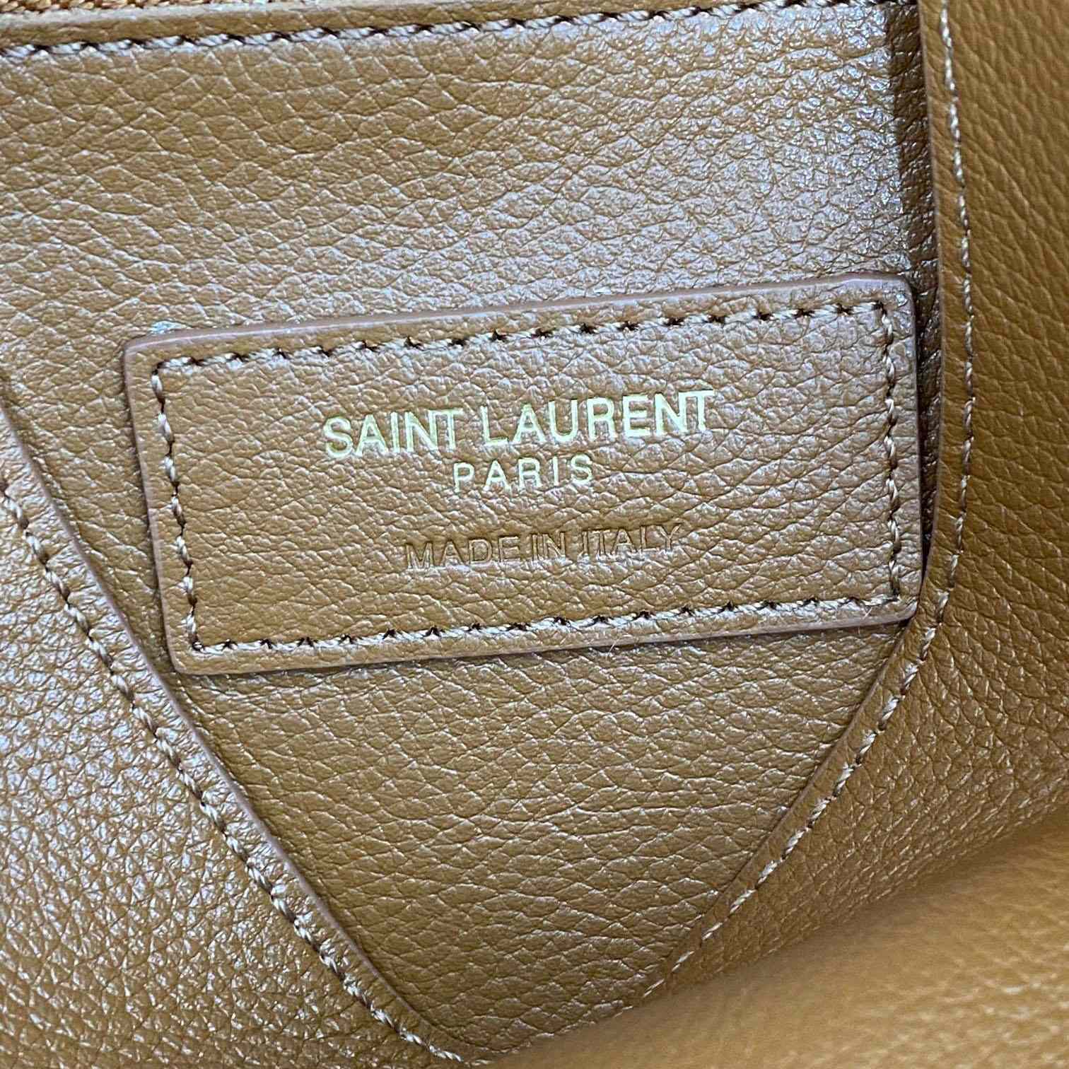 Saint Laurent LE 5 À 7 Supple Small In Grained Leather - EUR FASHION