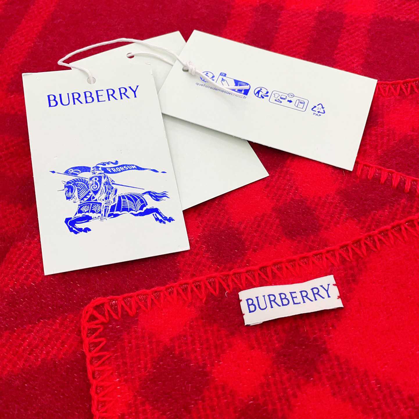 Burberry Check Wool Scarf - EUR FASHION