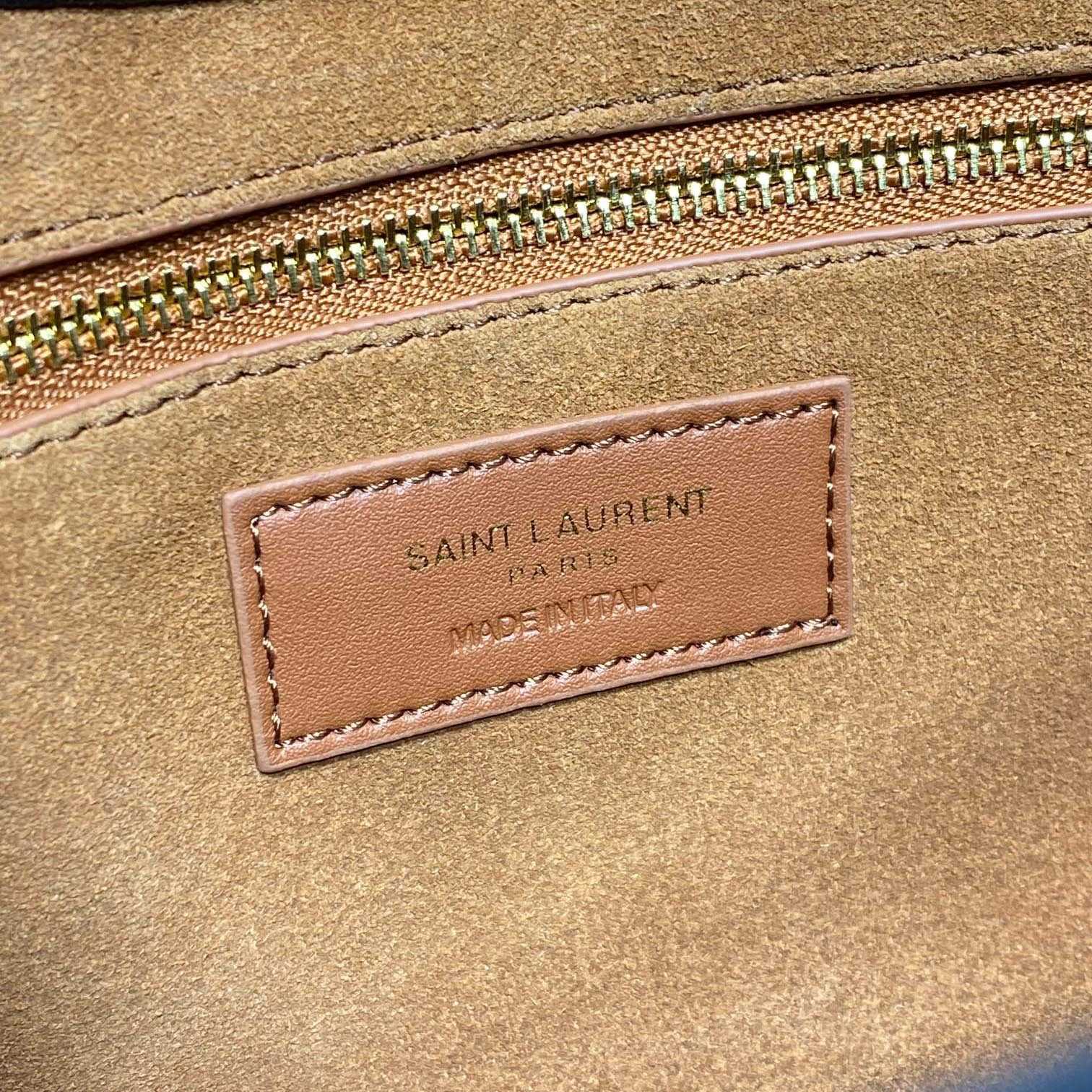 Saint Laurent Le 5 À 7 In Crocodile-embossed Shiny Leather - EUR FASHION