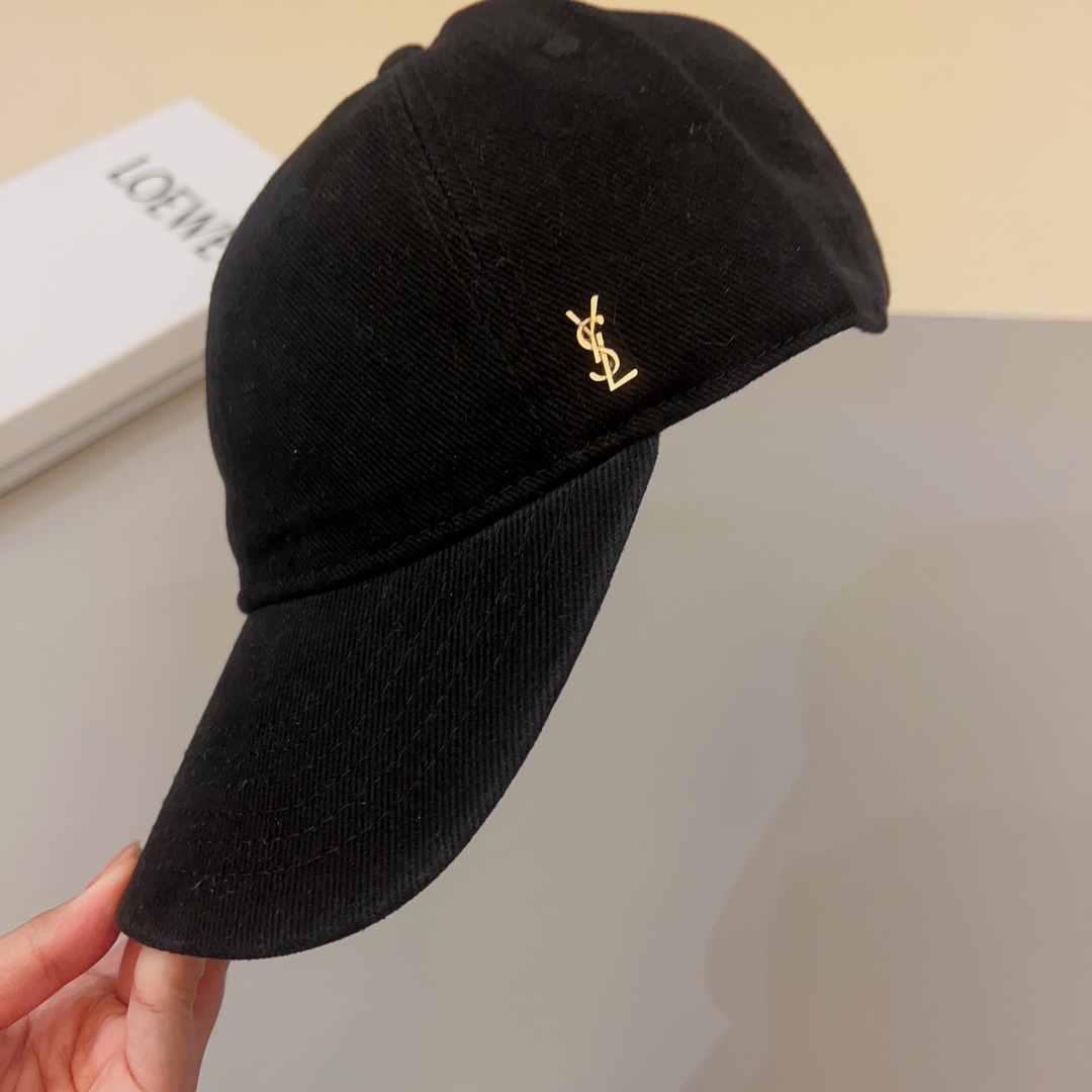 Saint Laurent Cap - EUR FASHION