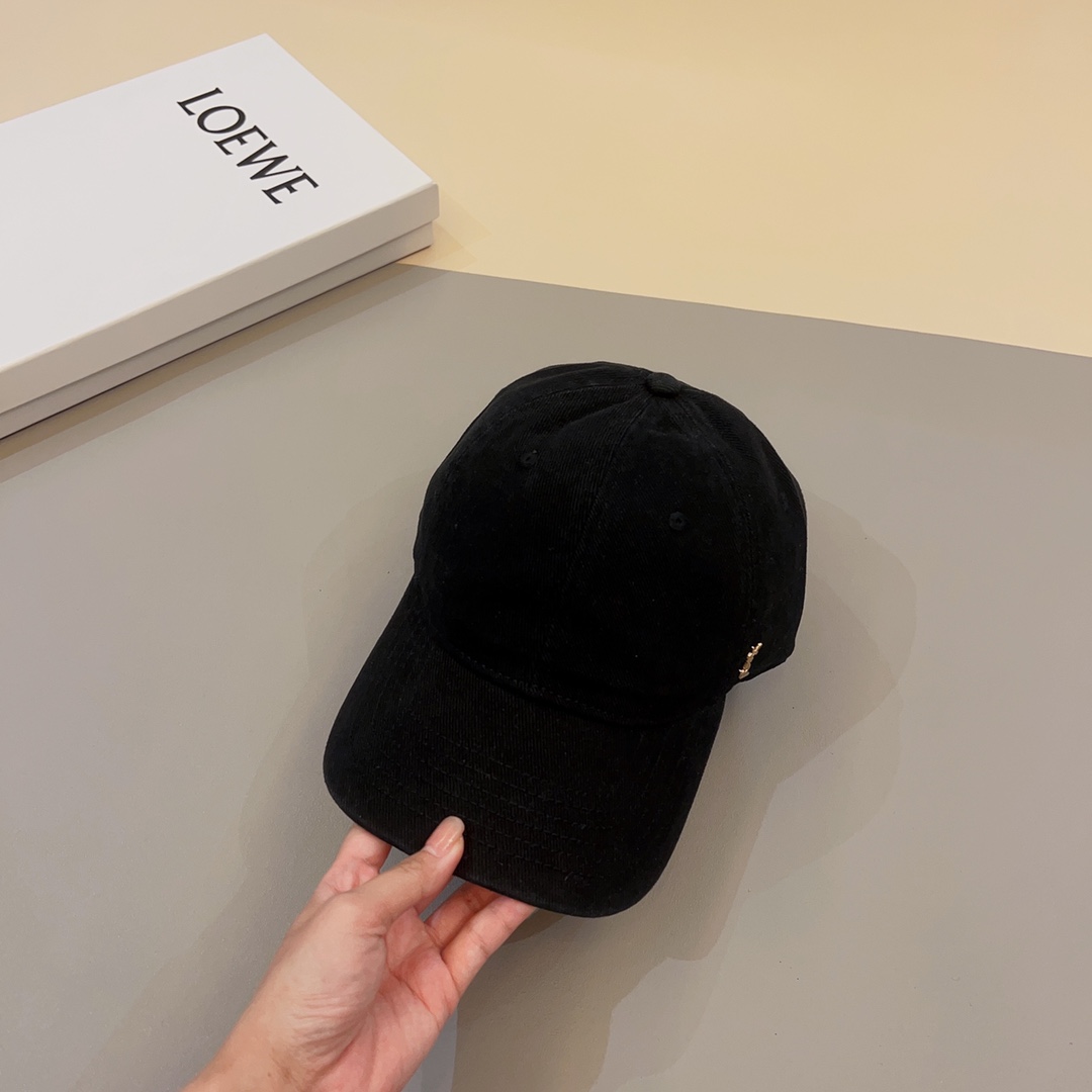 Saint Laurent Cap - EUR FASHION