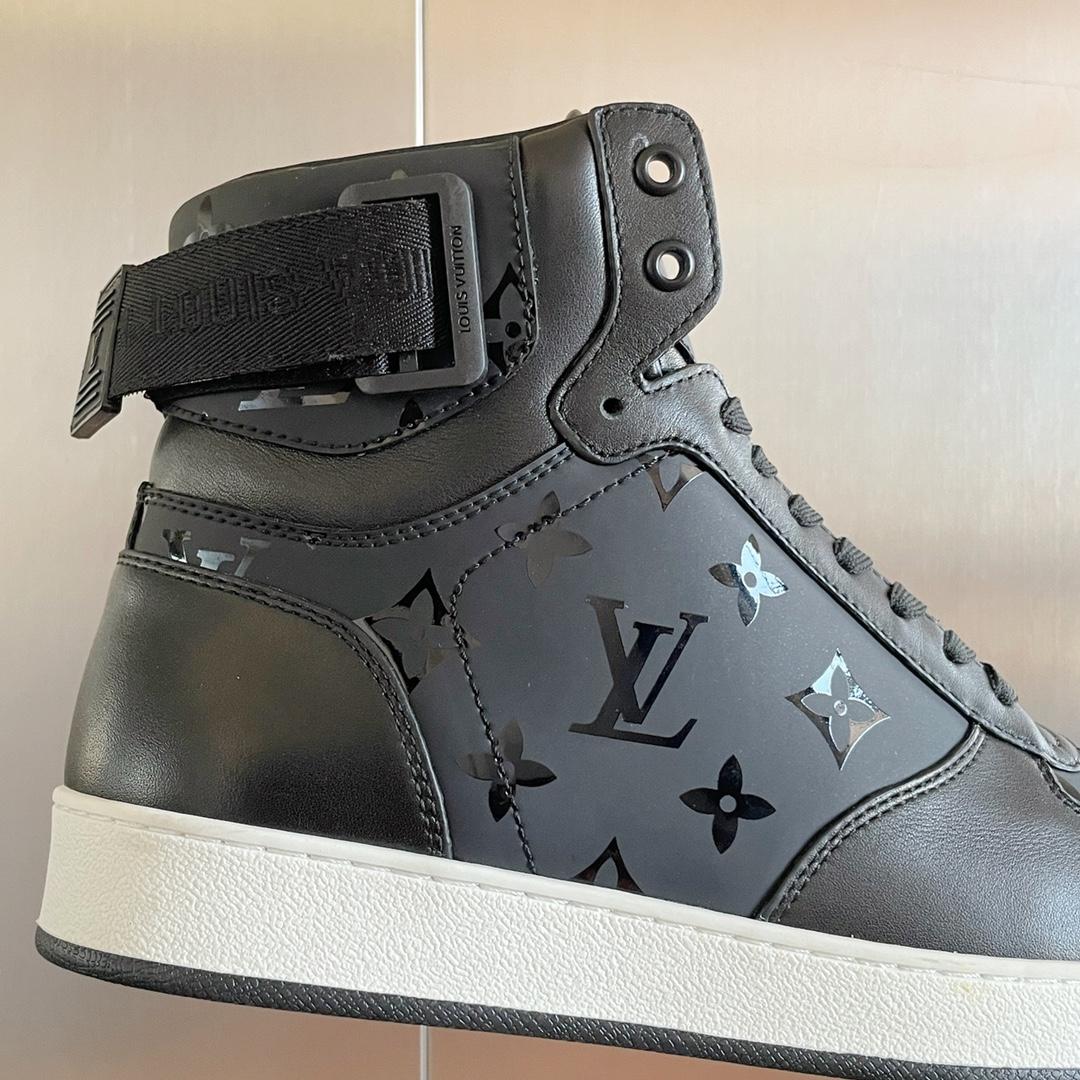 Louis Vuitton Rivoli Sneaker Boot 1A8EAP - EUR FASHION