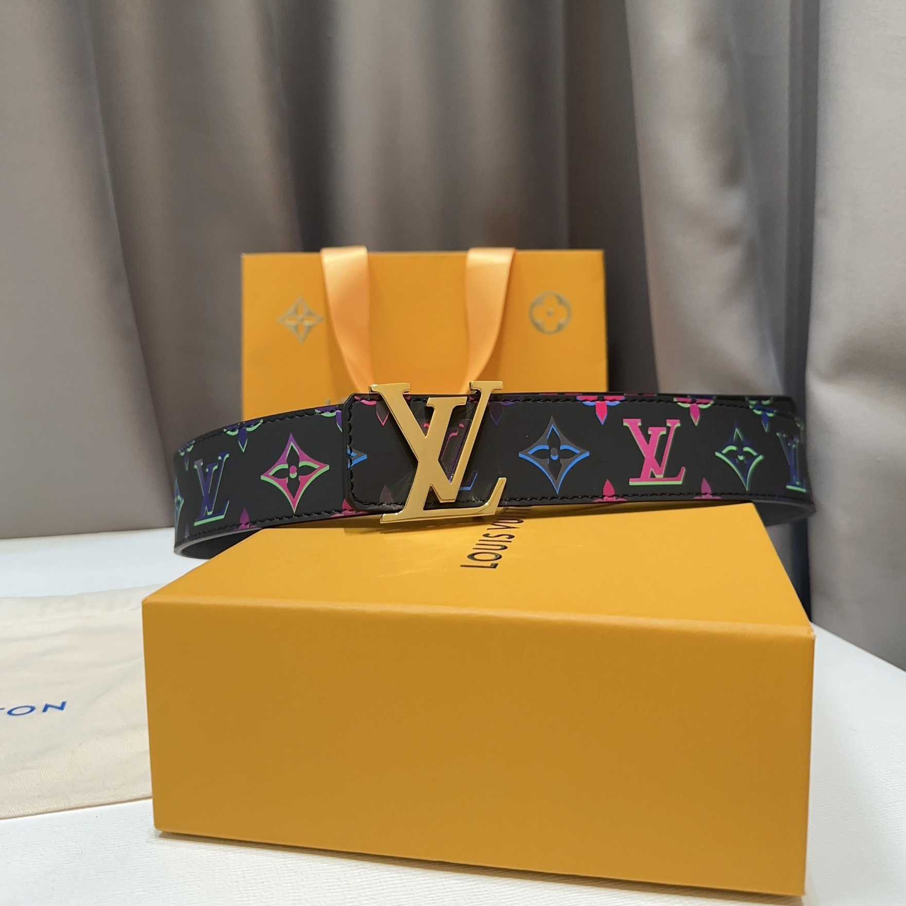 Louis Vuitton LV Light 40mm Reversible Belt - EUR FASHION