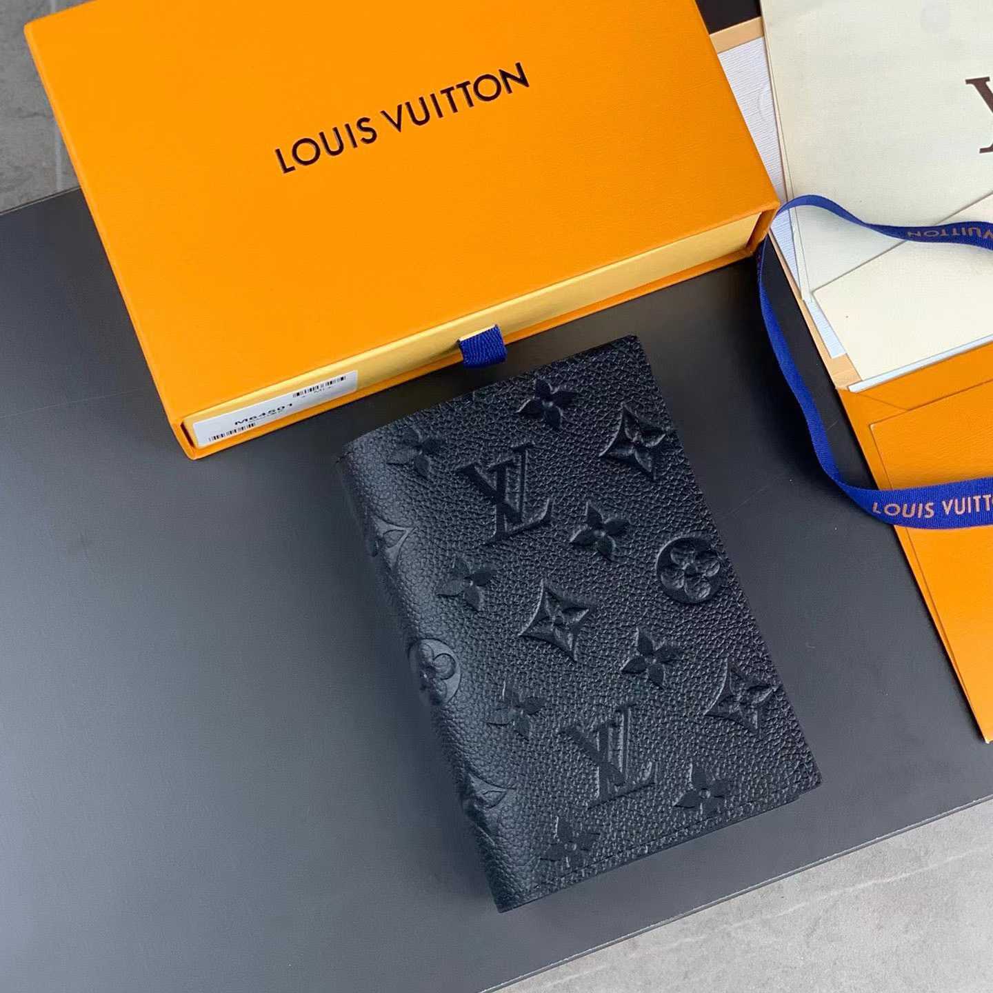 Louis Vuitton Passport Cover   M63914 - EUR FASHION