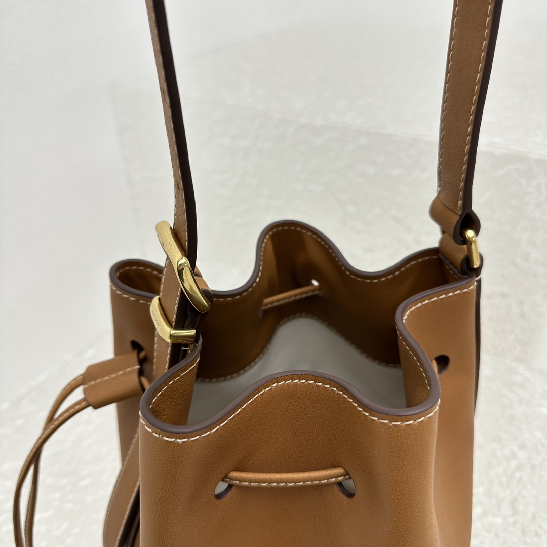 Miu Miu Leather Bucket Bag - EUR FASHION