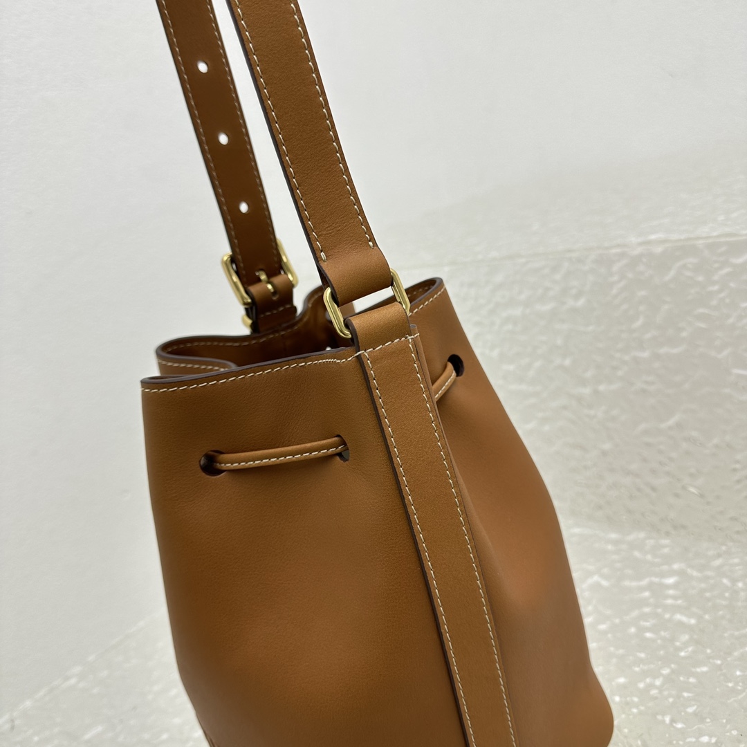 Miu Miu Leather Bucket Bag - EUR FASHION