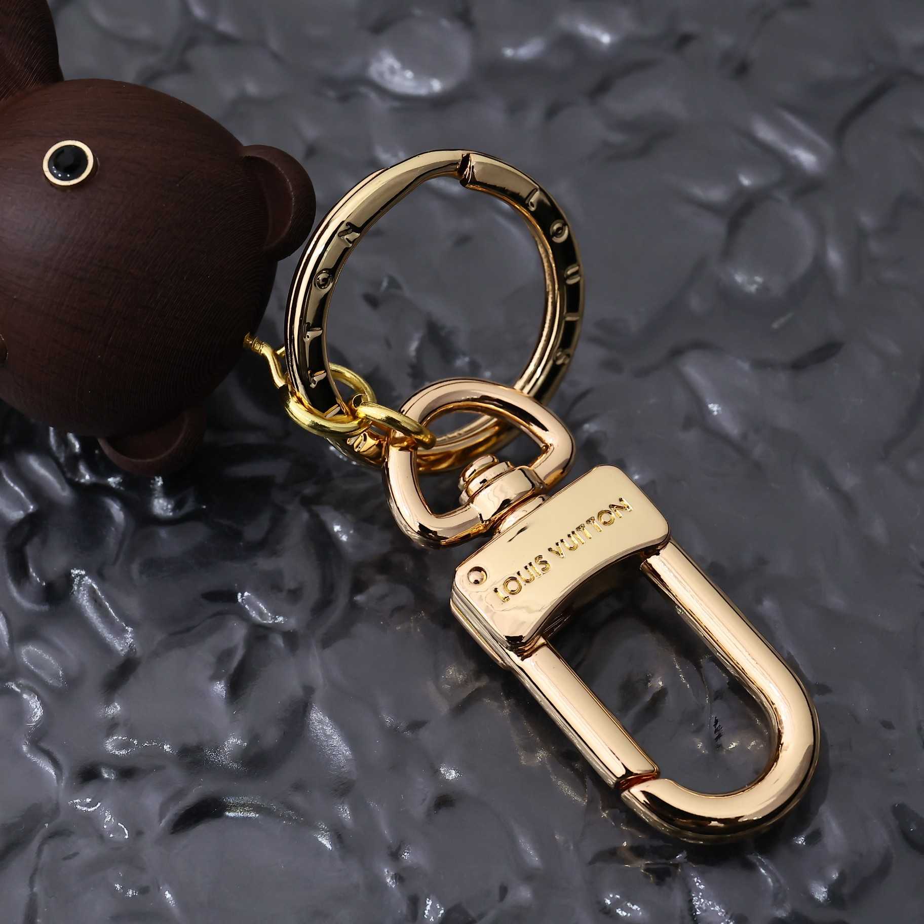 Louis Vuitton LV Teddy Bear Keyring And Bag Charm   M01360 - EUR FASHION