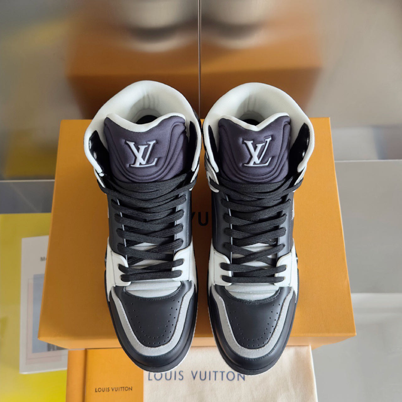 Louis Vuitton LV Trainer Sneaker            - EUR FASHION