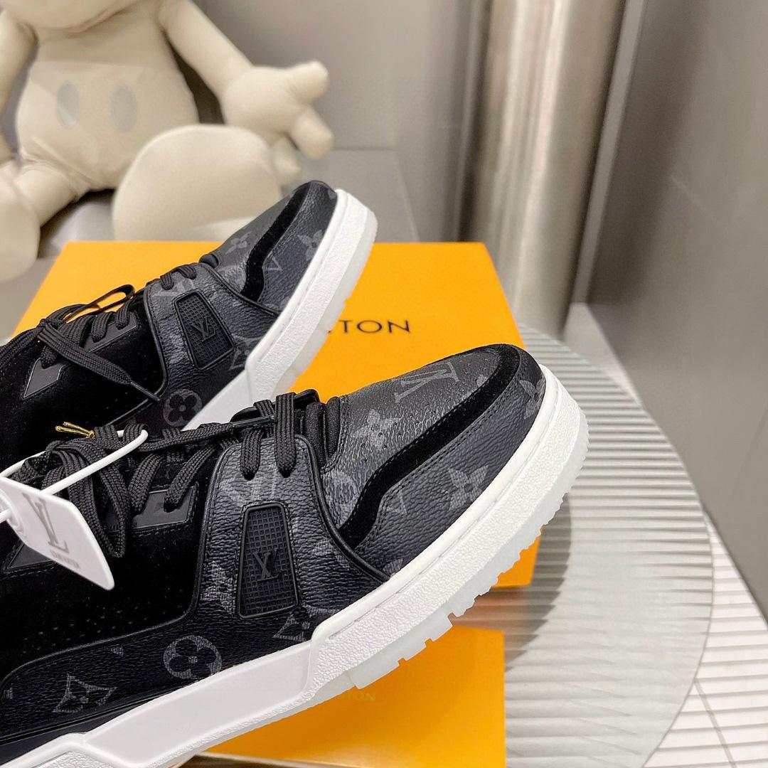 Louis Vuitton Trainer Sneaker(upon uk size) - EUR FASHION