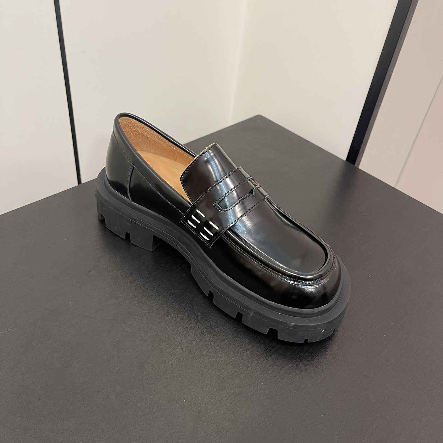 Maison Margiela Chunky Sole Loafers - EUR FASHION