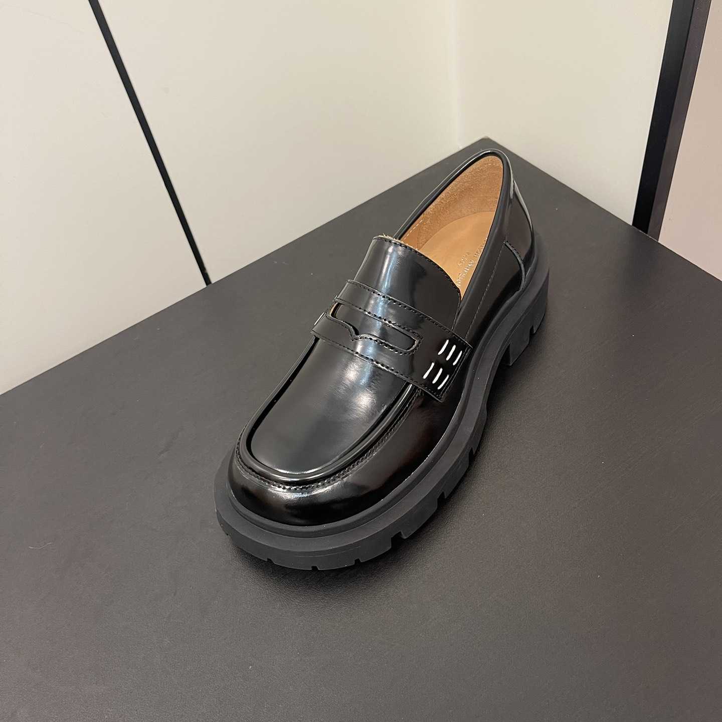 Maison Margiela Chunky Sole Loafers - EUR FASHION