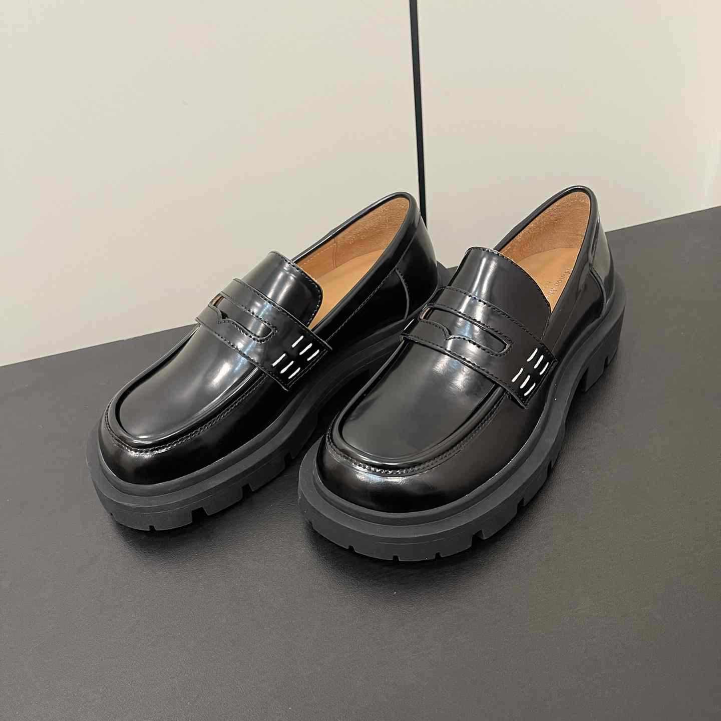 Maison Margiela Chunky Sole Loafers - EUR FASHION