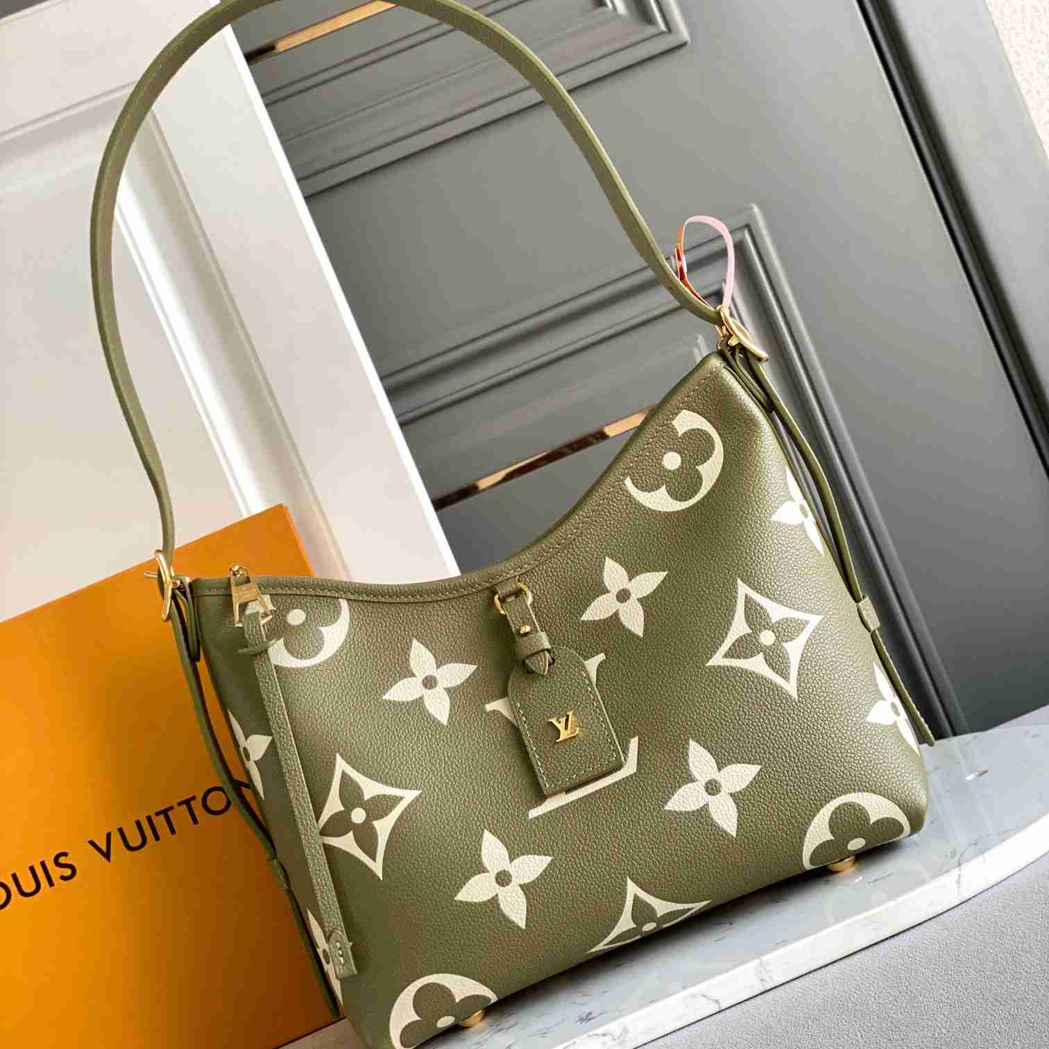 Louis Vuitton CarryAll PM    M46672 - EUR FASHION