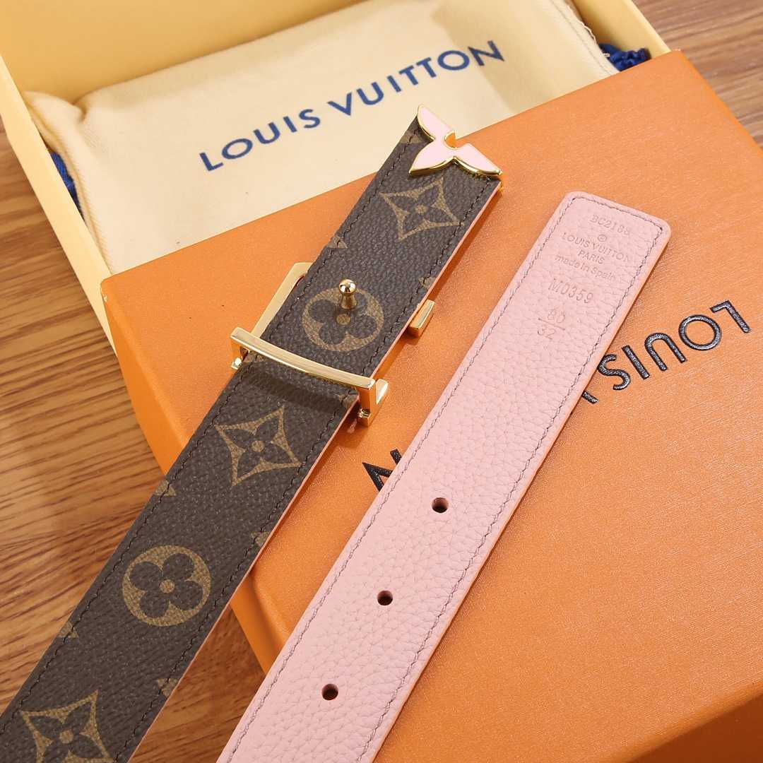 Louis Vuitton Pretty LV Enamel 30mm Reversible Belt   M8231U - EUR FASHION