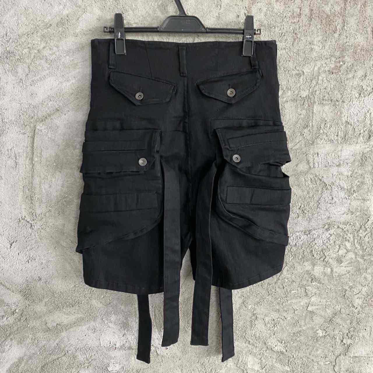 Julius Black Belt Cargo Pocket Shorts - EUR FASHION