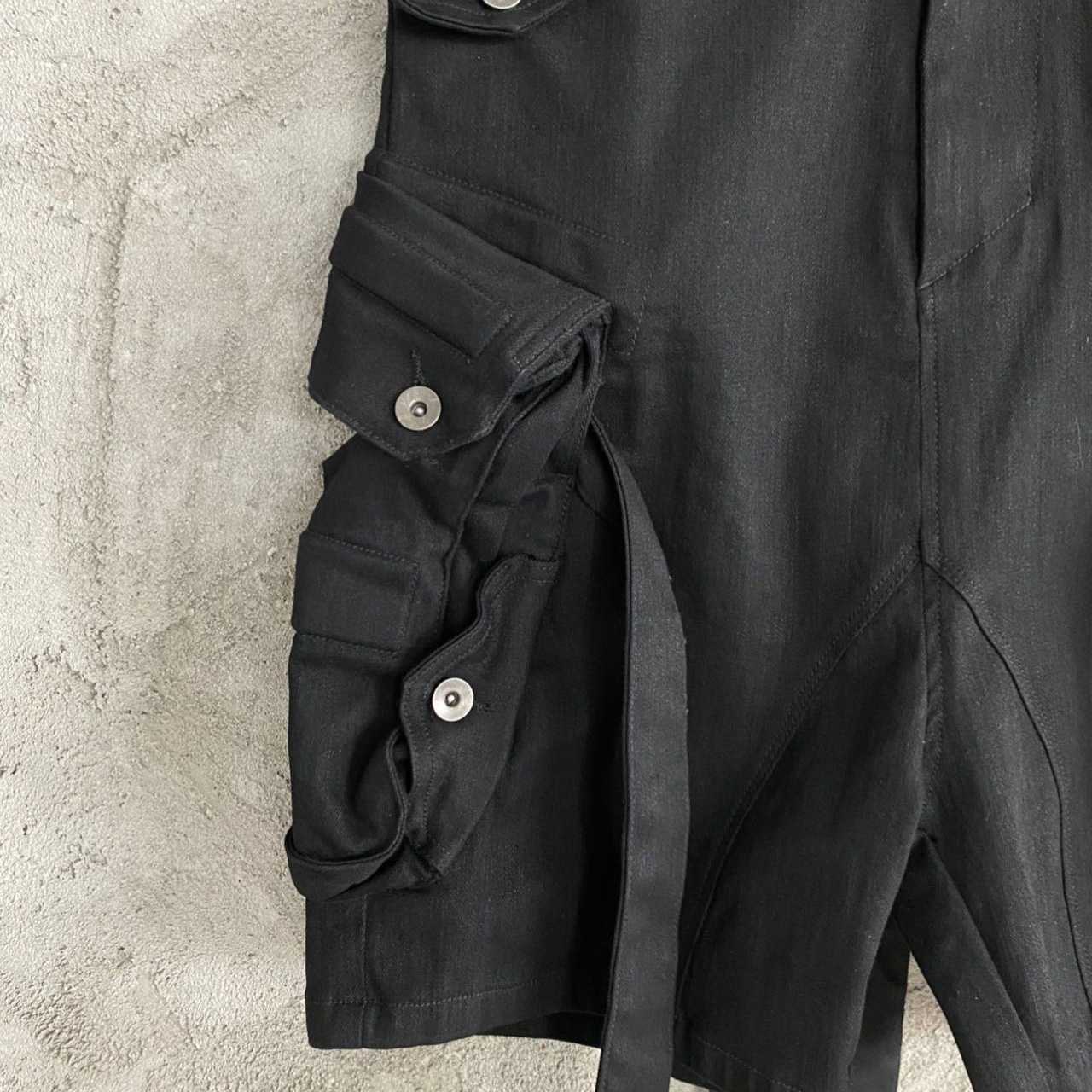 Julius Black Belt Cargo Pocket Shorts - EUR FASHION