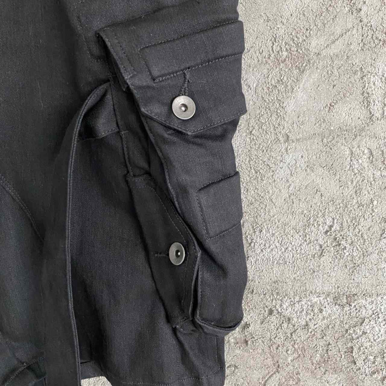 Julius Black Belt Cargo Pocket Shorts - EUR FASHION