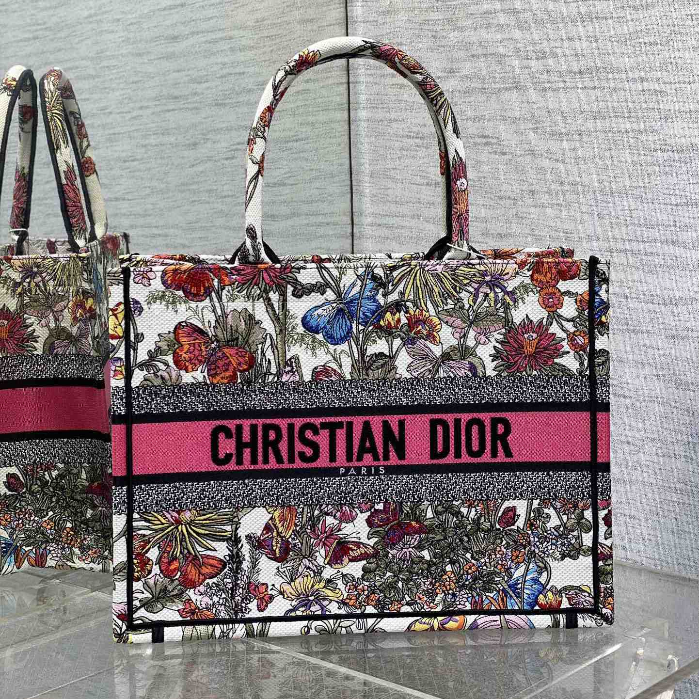 Dior Medium Dior Book Tote - EUR FASHION