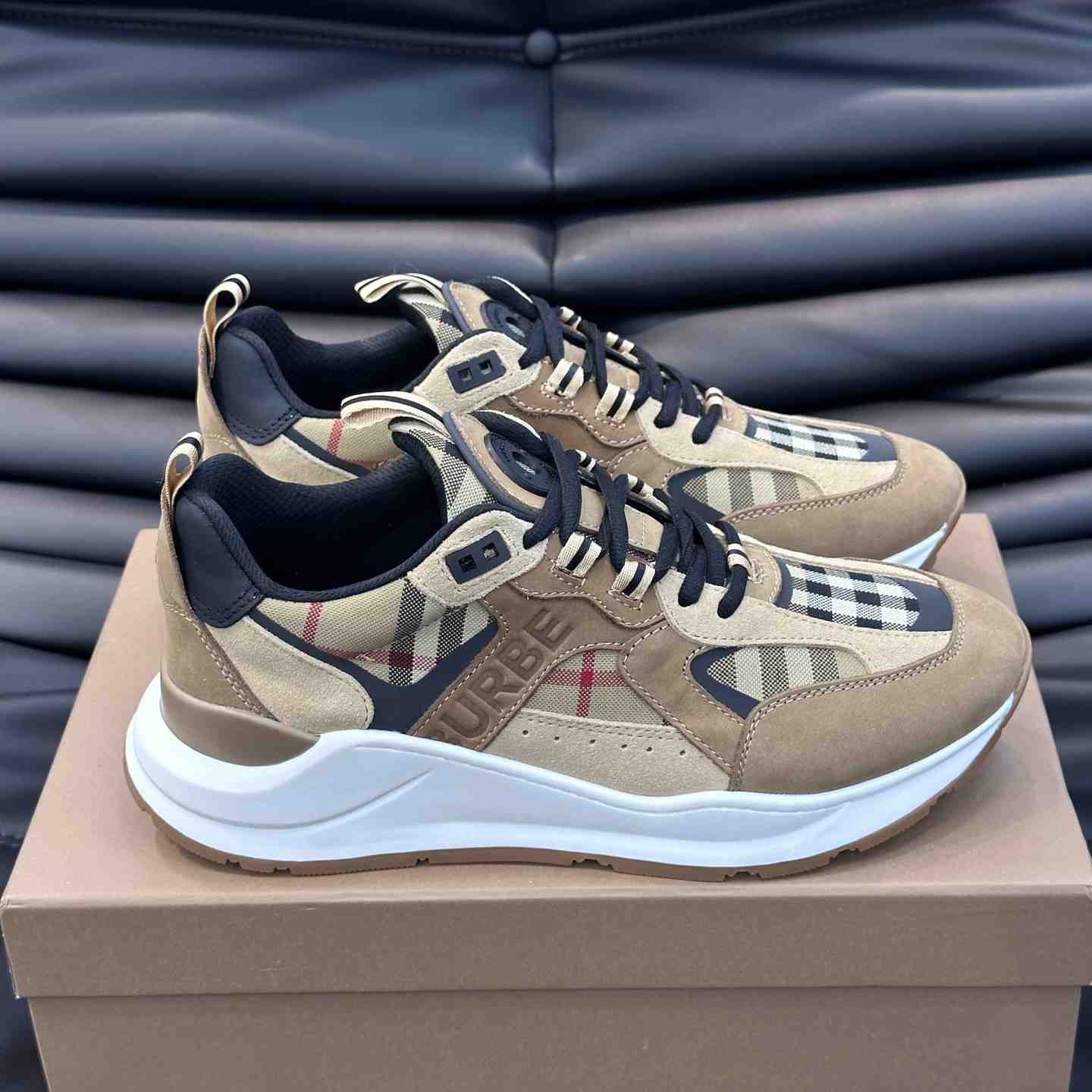 Burberry Beige Leather And Check Print Trainer - EUR FASHION